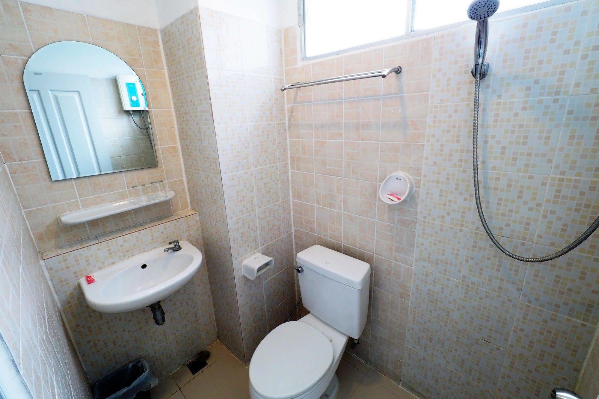 Namnon Place Нонтабури Екстериор снимка